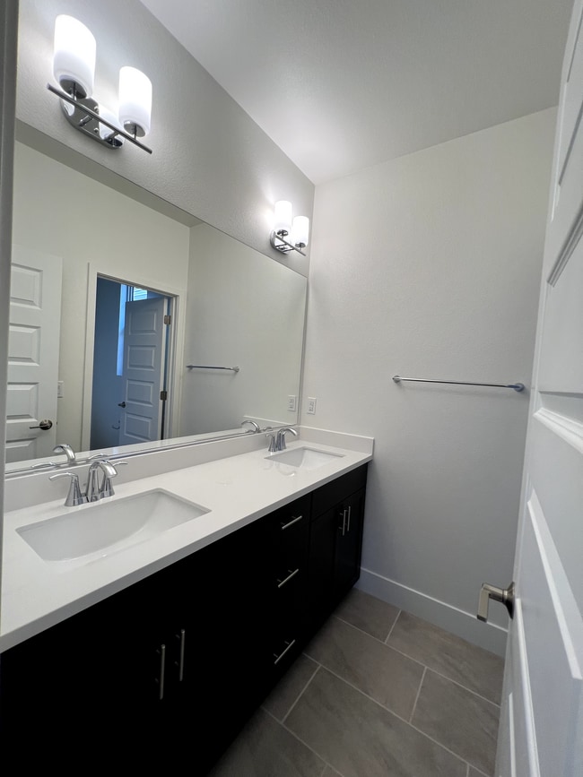 Building Photo - 10572 Trill Way
