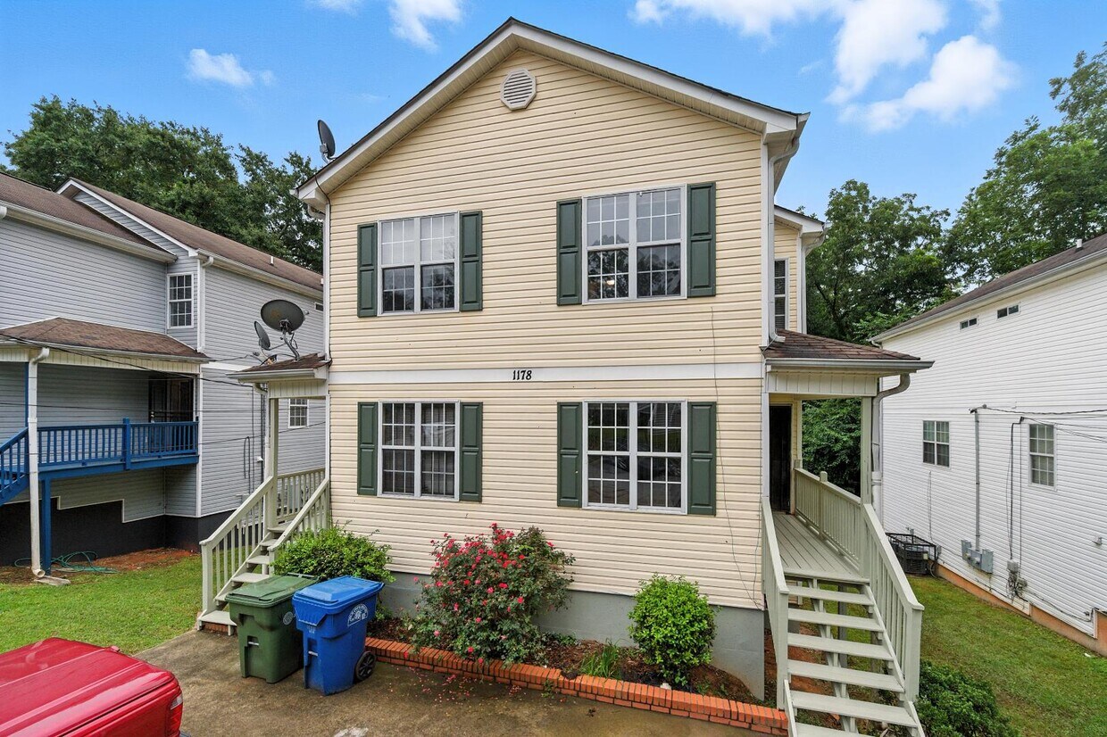 Foto principal - 1178 Mobile St NW
