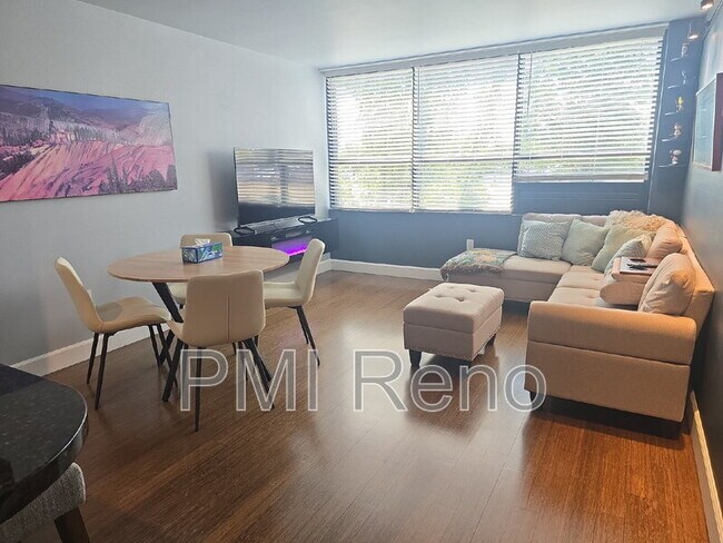 Foto del edificio - 450 N Arlington Ave
