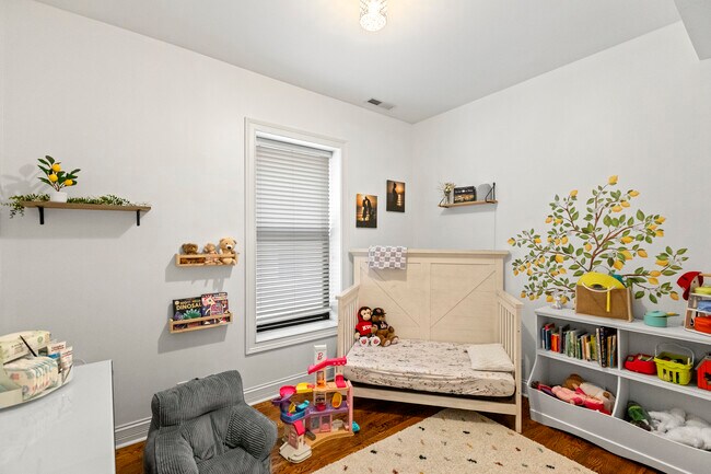 Foto del edificio - 5219 Winthrop-2N