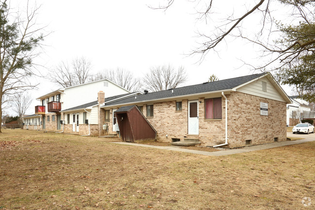 Building Photo - New Pine Apartments