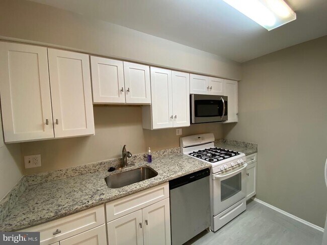 Foto del edificio - 3484 Beale Ct