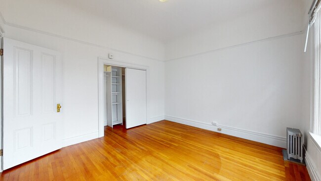 Foto del edificio - 3097 Washington St
