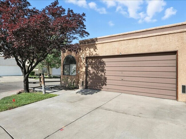 Building Photo - Coming Soon! | For Rent | 3 Bed | 2 Bath | Private Yard | 2-Car Garage | HOA with Pool & Parks | ...