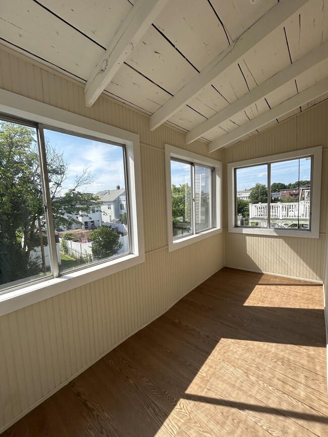 Building Photo - 60 Litchfield St