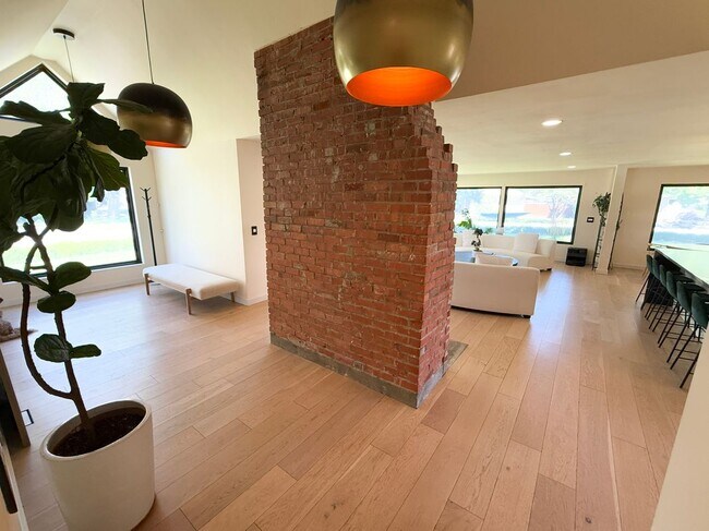 Foto del edificio - 5605 W Plymouth St