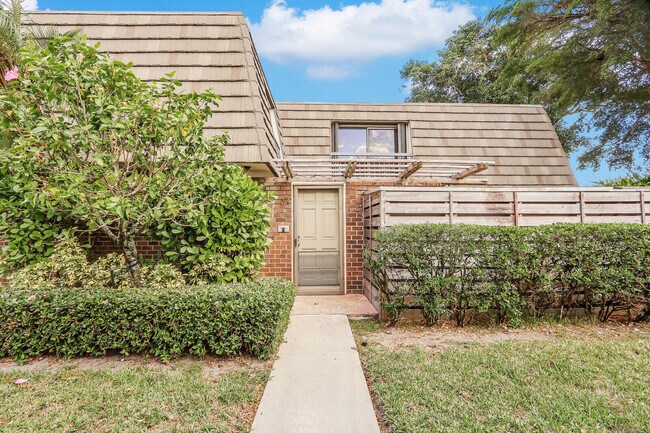 Foto del edificio - 803 8th Terrace