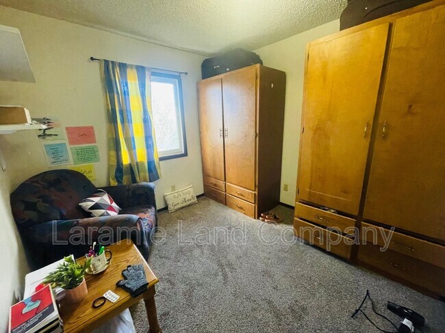 Foto del edificio - 1260 N 6th St