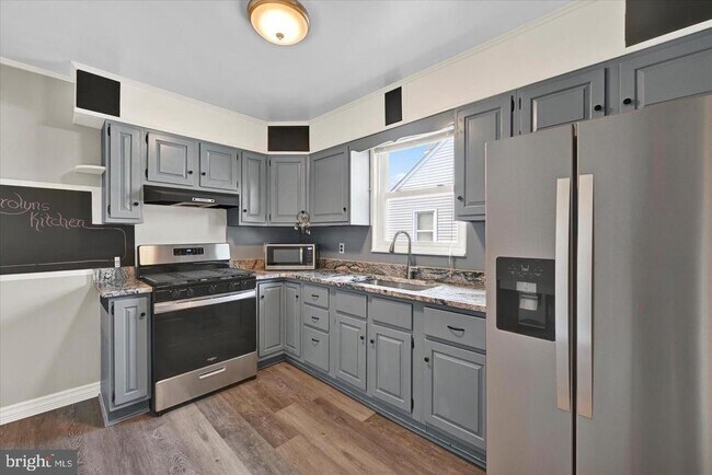 Foto del edificio - 6820 Bessemer Ave