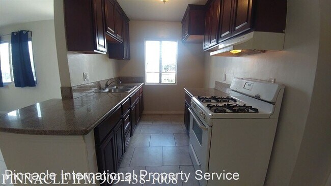 Building Photo - 2 br, 1 bath House - 2449 Chanslor Street #A