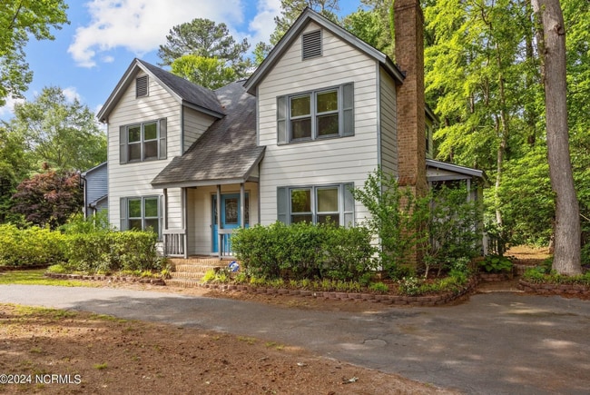 Building Photo - 105 Antler Rd