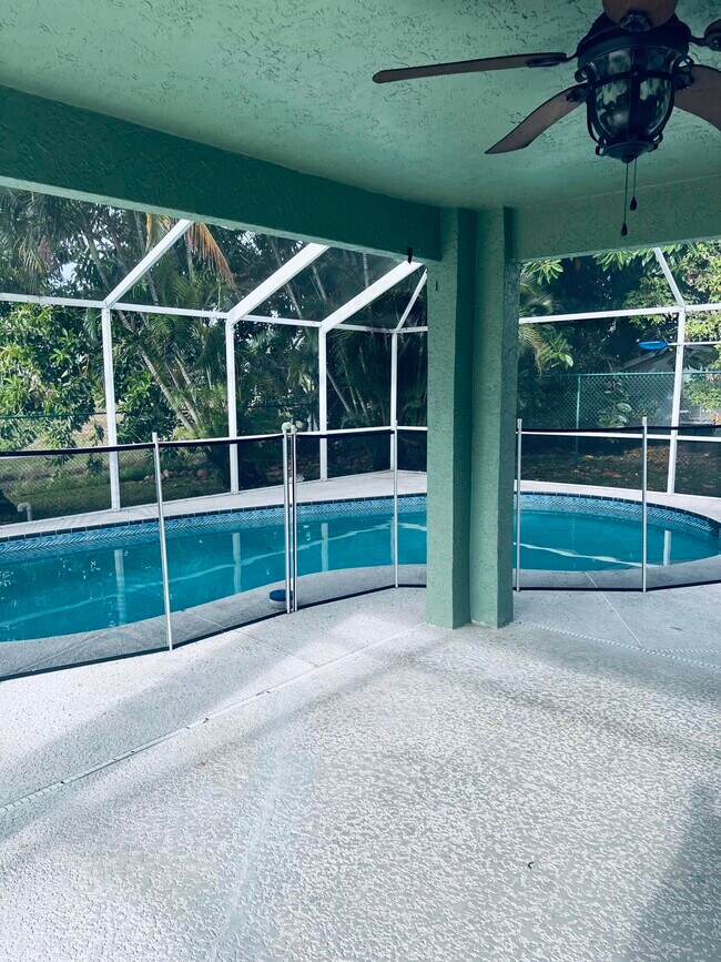 Foto del edificio - 1836 SE Fallon Dr