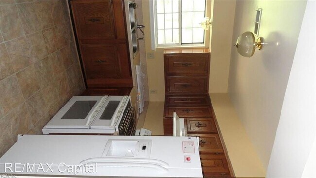Foto del edificio - 4 br, 2.5 bath House - 525 GREAT PARK DRIVE