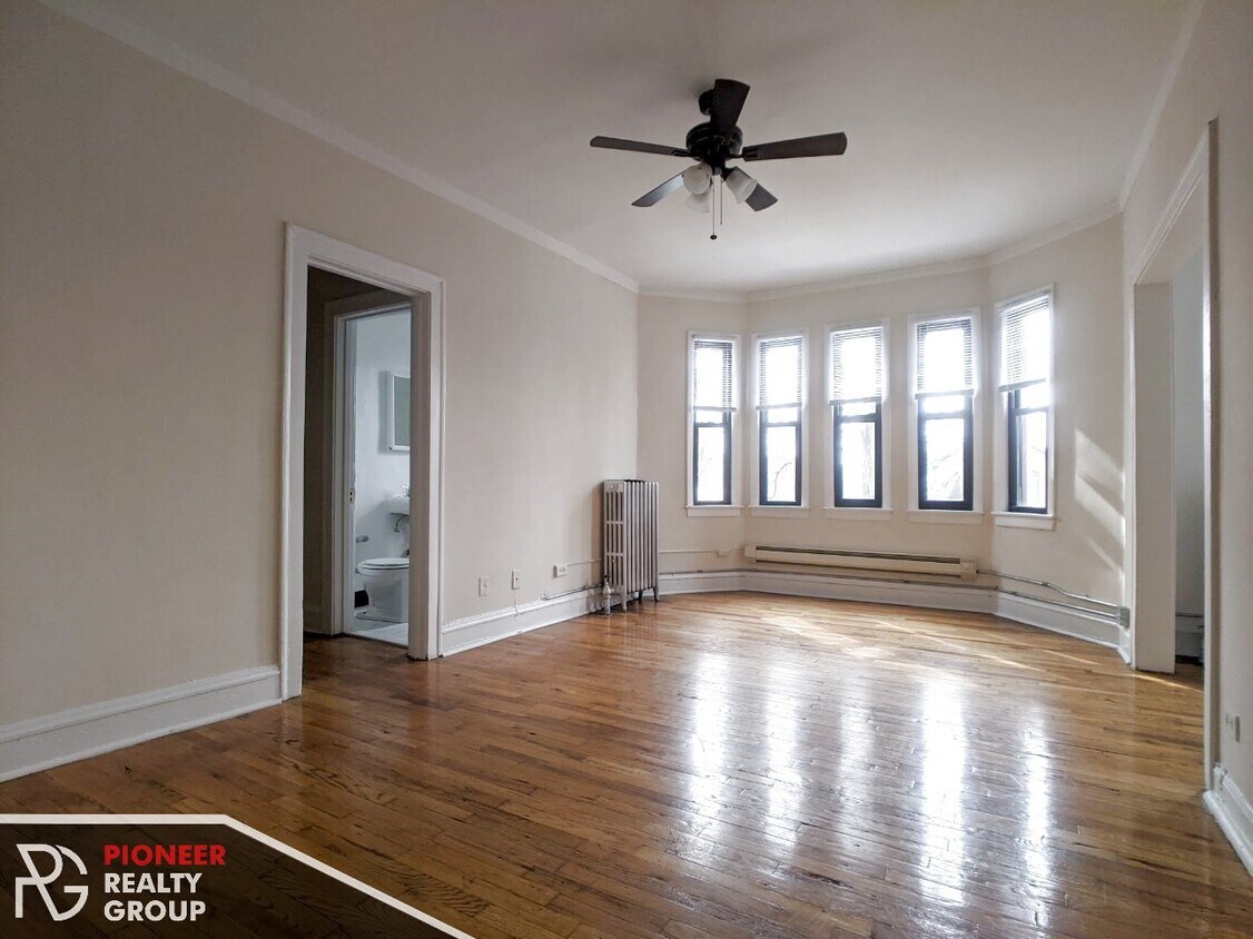 Foto principal - 4635 N Paulina St