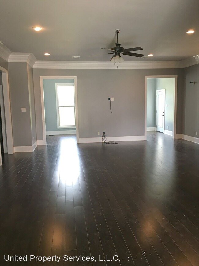 Building Photo - 3 br, 2 bath House - 109 Constitution Drive