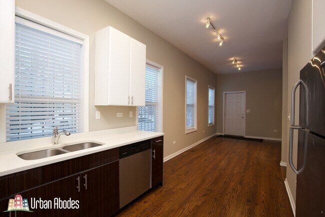 Foto del edificio - 2101 W Fletcher St