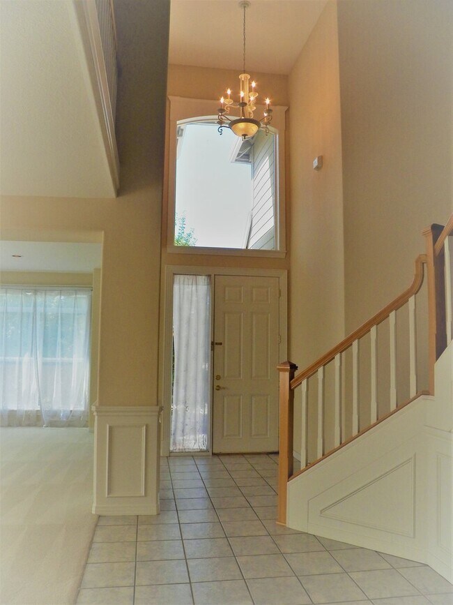 Foto del edificio - **PENDING** Wonderful West Linn Home!
