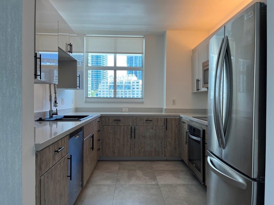Foto principal - 1250 S Miami Ave