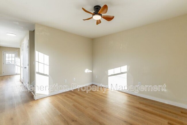 Foto del edificio - 2205 E 12th St