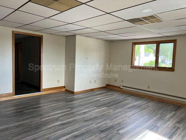 Foto del edificio - 146 Kennedy Memorial Dr