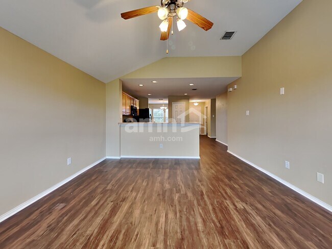 Foto del edificio - 925 Hawthorne Rd