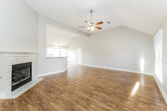 Foto del edificio - 25 Oakridge Cove