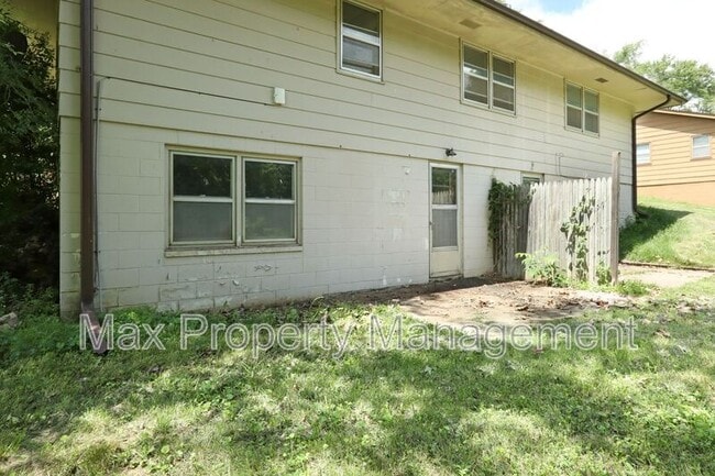 Building Photo - 1515 NW 81st St