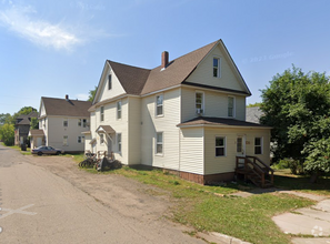 Building Photo - 104 5th St S