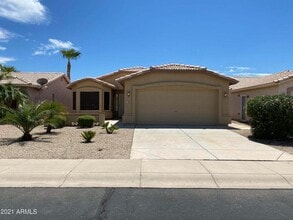 Building Photo - 1461 E La Costa Dr