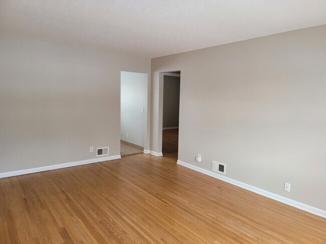 Building Photo - Westgate 3460