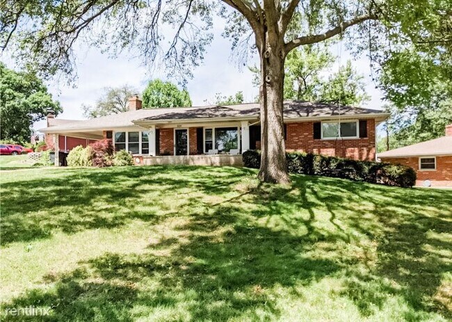 Building Photo - 4 br, 3 bath House - 9101 Wembley Woods Dr