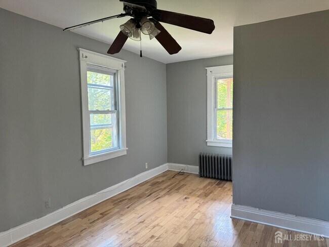 Foto del edificio - 312 N 3rd Ave