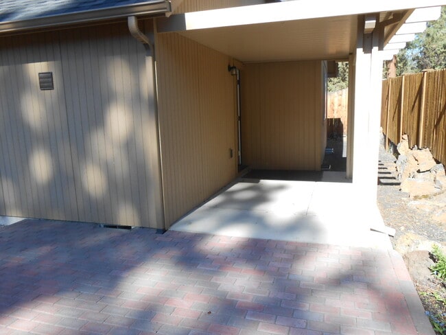 Building Photo - 20318 Knightsbridge Pl