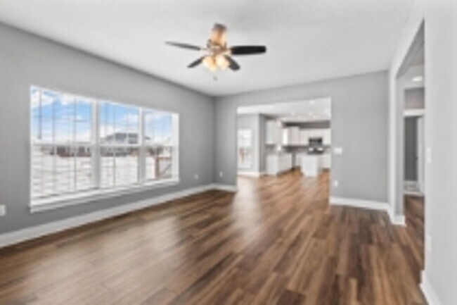 Foto del edificio - Executive Rental: Spacious 4-Bedroom Home in Oconomowoc!