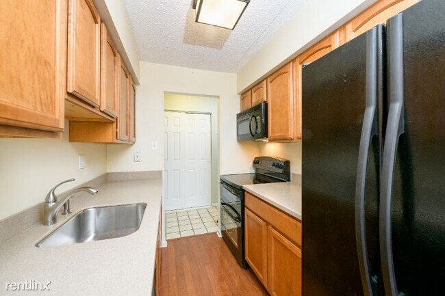 Building Photo - 2 br, 2 bath Condo - 321 Washington Place