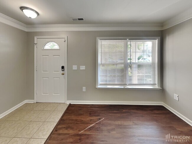 Building Photo - 10247 Hugue Way Charlotte NC