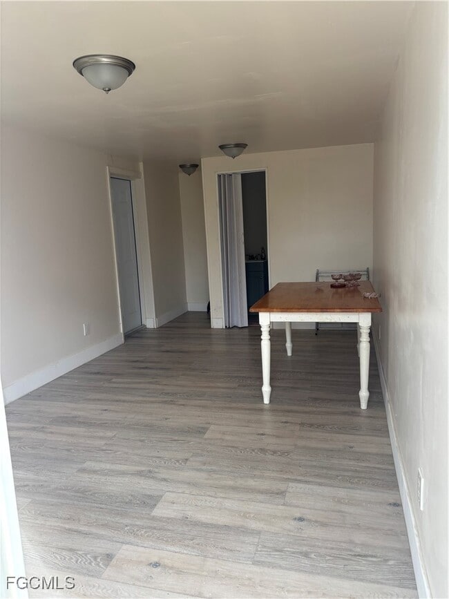 Building Photo - 716 Pondella Rd