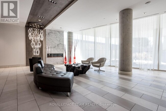 Building Photo - 485 Richmond Rd