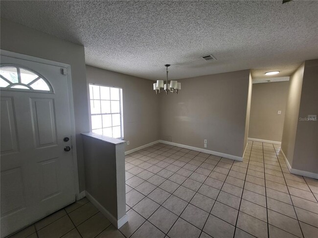 Building Photo - 5406 Britan Dr