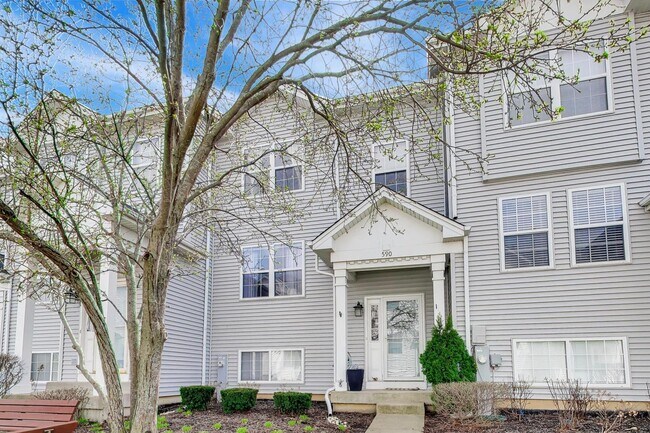 Foto del edificio - 590 Triumph Ct