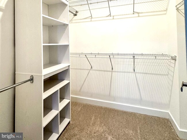 Foto del edificio - 601 Colindale St