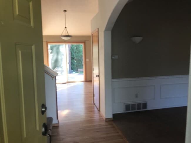 Building Photo - Two Story Home By Old Sundance Golf Course