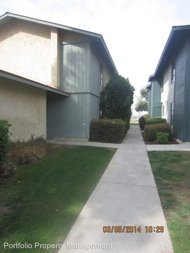 Building Photo - 4501 Isla Verde St