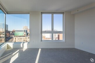 Building Photo - 1400 Hancock St