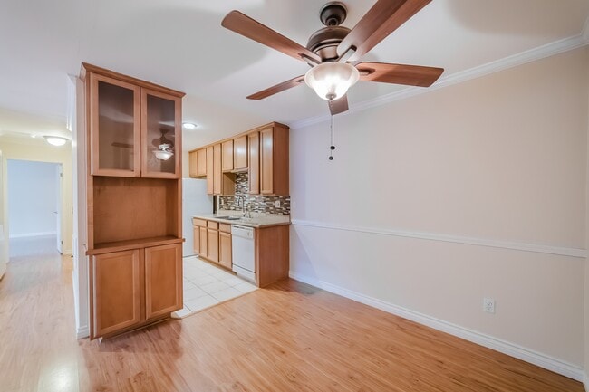 Building Photo - 1760 El Camino Real