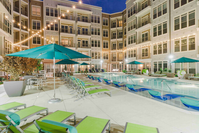 Building Photo - Alexan Buckhead Village