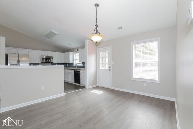 Foto del edificio - 996 Crystal Brook Way
