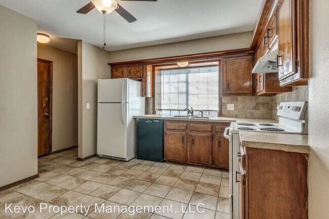Building Photo - 2 br, 1 bath House - 503 Greengate Dr.