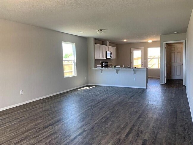Building Photo - 990 Morningside Dr