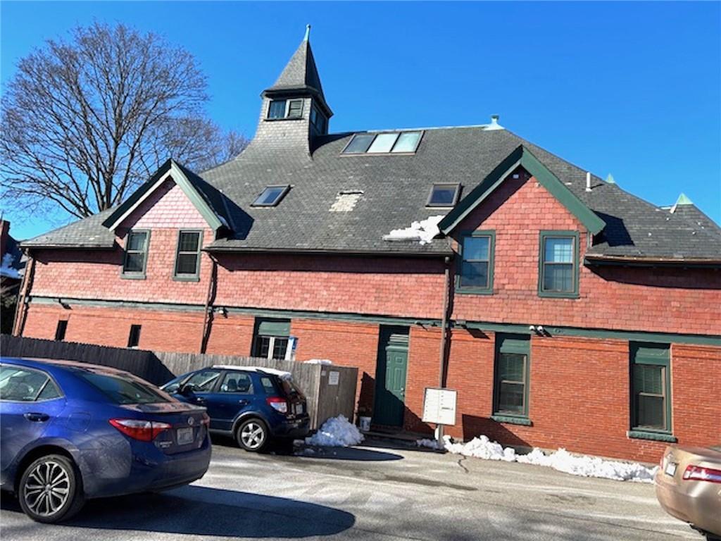 10 Slocum St, Providence, RI 02909 Condo for Rent in Providence, RI